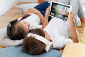 iptv anbieter, IPTV for kids, IPTV babies, kids streaming TV, baby IPTV, toddler IPTV shows, kids IPTV channels, safe kids IPTV, baby TV streaming, IPTV education kids, Streaming Nordic kids, kids TV app, IPTV entertainment children, family IPTV streaming, baby-friendly IPTV, IPTV parental controls